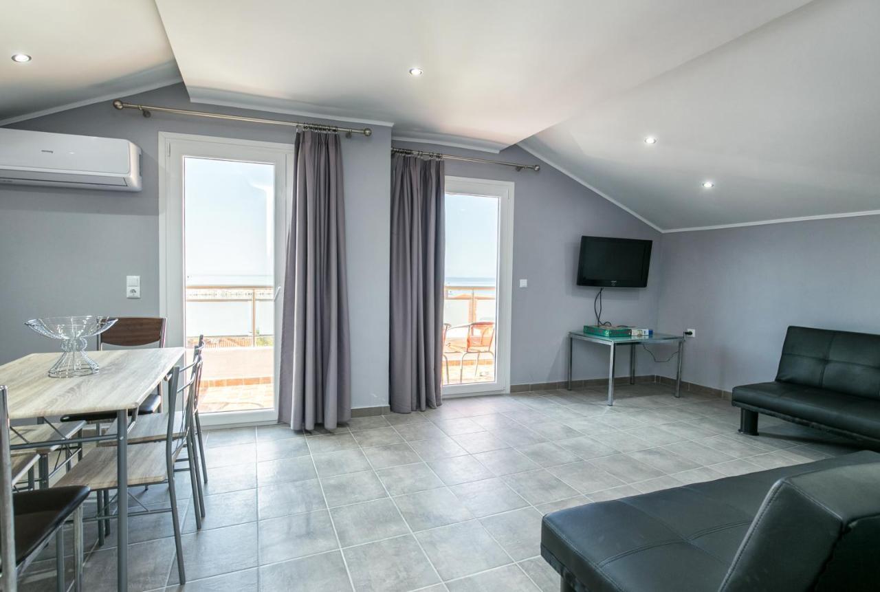 לימנריה Aliki'S Apartment מראה חיצוני תמונה